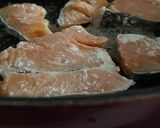 塩鮭と新じゃがもやしの甘辛バター焼き作り方5写真