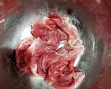豚肉と玉ねぎのオイスターソース丼作り方1写真