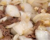 玉ねぎたっぷり！新玉牛丼【食遺産】作り方6写真