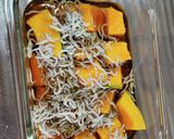 簡単離乳食☆かぼちゃとしらすの煮物作り方1写真