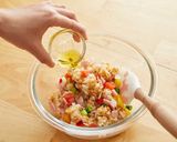 焼おにぎりで作るタブレ風サラダ作り方4写真