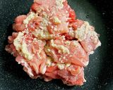 ワンパンで！新玉葱とアスパラの豚こま炒め作り方2写真