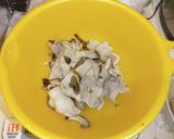 豚肉・三つ葉・椎茸・卵の胡麻だれ和え作り方3写真