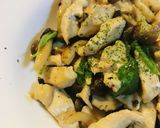 鶏むね肉とシメジのあっさり生バジル炒め作り方4写真