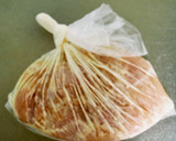 旬のそら豆と鶏むね肉の塩麹炒め作り方2写真