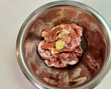 キウイと豚肉のしょうが焼き作り方1写真