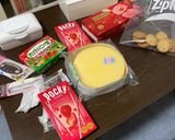 市販のお菓子で誕生日ケーキ作り方1写真
