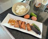 超簡単!黄金パラパラ鮭チャーハン作り方1写真