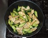 鶏肉胡瓜オイスターソース炒め♪簡単作り方8写真