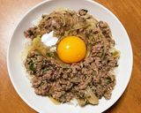 餃子リメイクスタミナ丼作り方3写真