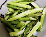 旬のアスパラで♪アラビアータを簡単に作り方1写真