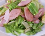 春キャベツと魚肉ソーセージのバター炒め作り方4写真