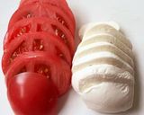 トマトとモッツァレラのカプレーゼ作り方2写真