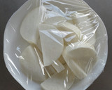 簡単節約☆大根と厚揚げの中華風煮物。作り方1写真