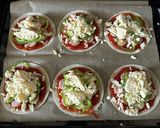 【簡単】餃子の皮でウィンナーピザ作り方3写真