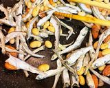豆と魚とナッツのごまがらめ　　　給食人気作り方4写真