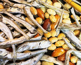 豆と魚とナッツのごまがらめ　　　給食人気作り方5写真