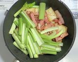 ベーコンと厚揚げと小松菜の醤油バター炒め作り方5写真