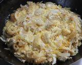 家族に人気★鶏ミンチ油揚げ新玉ねぎの丼作り方7写真