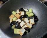 ナスと厚揚げとツナ缶のうにソース炒め作り方2写真