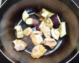 なすと鶏肉の具だくさん“旨”味噌汁作り方3写真