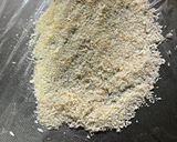 手を汚さず少量パン粉で衣をつける方法作り方1写真