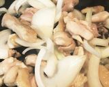 鶏肉とキムチとニラのピリ辛炒め作り方2写真