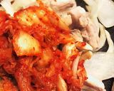 鶏肉とキムチとニラのピリ辛炒め作り方3写真