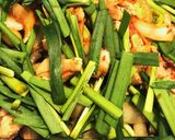 鶏肉とキムチとニラのピリ辛炒め作り方4写真