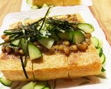 簡単☆油揚げと納豆ときゅうりの麺つゆかけ作り方5写真