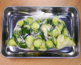 きゅうりとセロリと大葉の塩昆布和え作り方2写真