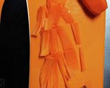 ニンジンとエノキの塩こんぶ炒め作り方1写真
