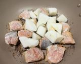 簡単！【鮭とじゃが芋のバター醤油炒め】作り方6写真