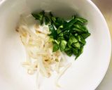 お一人様野菜たっぷりピリ辛キムチ味噌炒飯作り方2写真