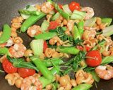 エビとなめこと野菜のパスタ作り方1写真