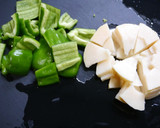簡単！鶏ピーマンたけのこのオイスタ炒め作り方1写真