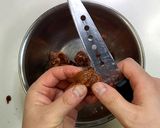 ししとう梅肉の豚巻き揚げ★動画あり★作り方1写真