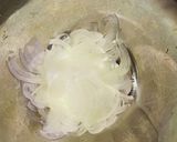 新玉ねぎと生ハムのナムル風作り方1写真