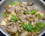 簡単ピリ辛！豚こま青椒肉絲風炒め作り方5写真
