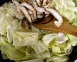 簡単　鶏もも肉とキャベツのオイスター炒め作り方6写真