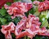 小松菜でさっぱり肉豆腐♪簡単煮こみ5分作り方2写真