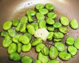 簡単！そら豆のにんにく炒め作り方2写真
