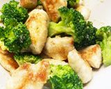 鶏むね肉と冷凍ブロッコリーのゴマ和え作り方5写真