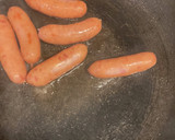トマトと玉子とソーセージの炒め物　210作り方1写真