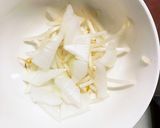 お一人様野菜たっぷりレモン風味梅親子丼風作り方3写真