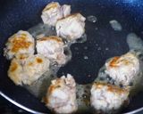 ご飯が進む♡豚こまボールの黒酢炒め作り方3写真