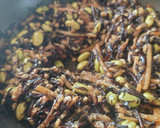 ヒジキと青豆と餅麦とキヌアの山芋かき揚げ作り方5写真
