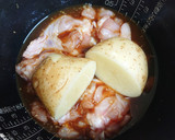 簡単！ 手羽元と新じゃがの炊飯器煮作り方3写真