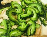 鶏肉とゴーヤーの豆腐&玉子チャンプルー作り方2写真