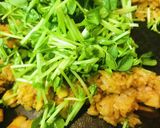 鶏肉＆豆苗の目玉ドライカレー作り方3写真